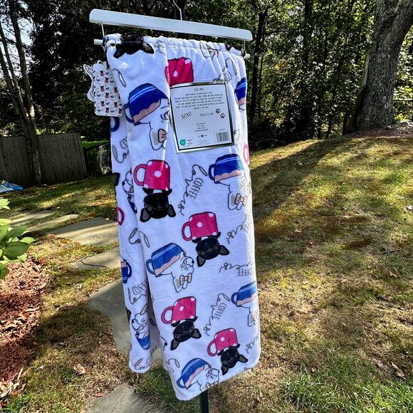 Pickle and Dot Frenchie Dog Coffee Lovers Mugs White Throw Blanket 60" x 70" NEW - Picture 3 of 10